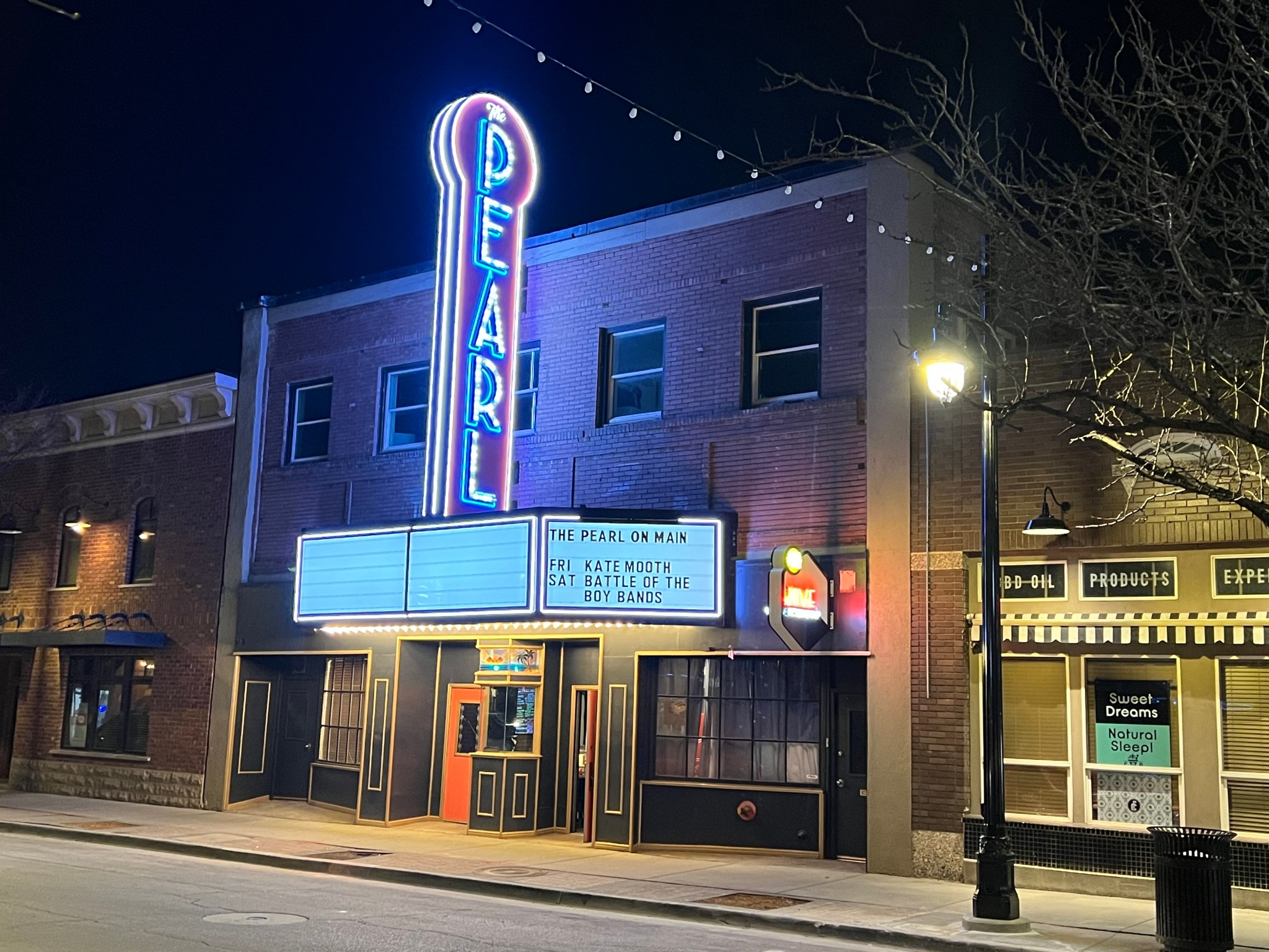 ABOUT US – The Pearl On Main